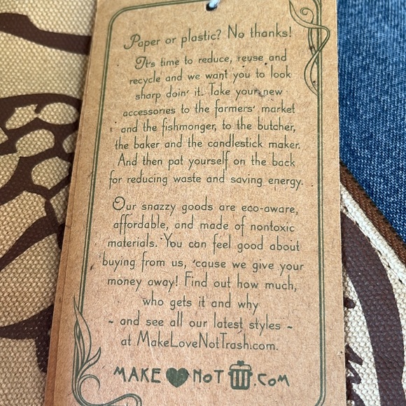 Make Love Not Trash Crossbody Purse - Picture 8 of 9